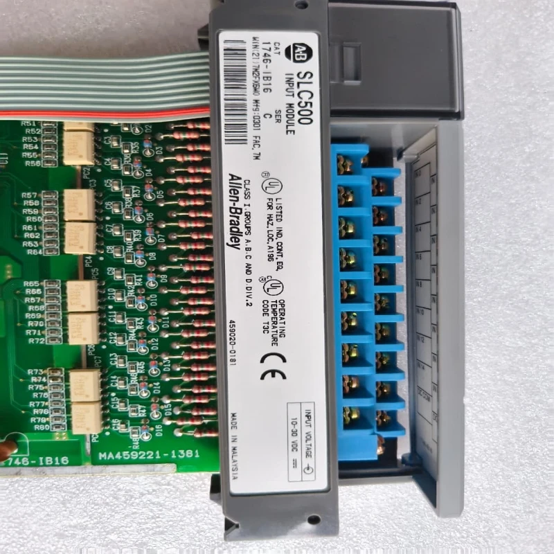 Allen-Bradley 1746-OB16 SLC 500 16-Point 24V DC Source Output Module thumbnail 7116